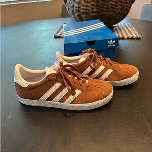 Athletic Adidas Men's/women’s/kids Rust and White Sneakers